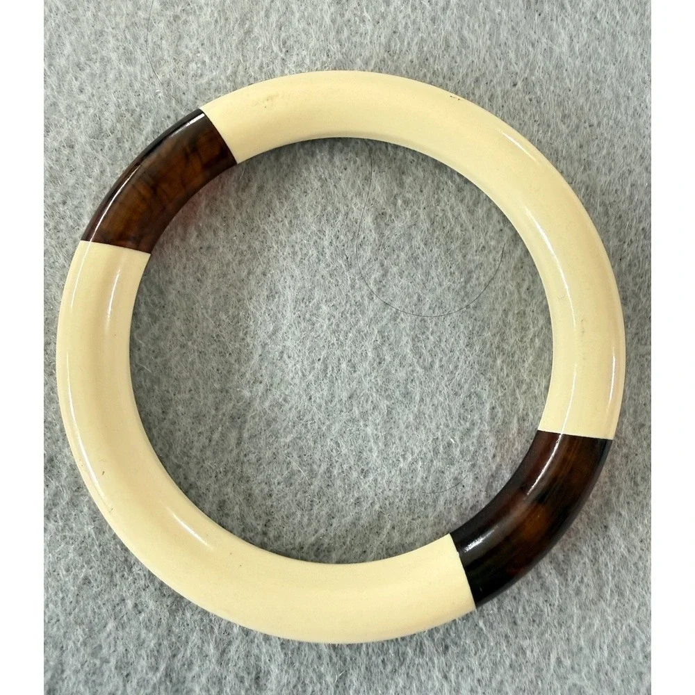 VTG Bakelite Inlay Tortoise Marbled Swirl Accent Cream Bangle Bracelet Chunky